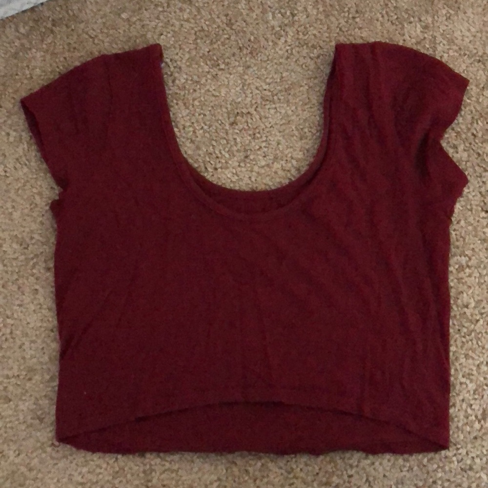 Red crop top - Picture 2 of 3